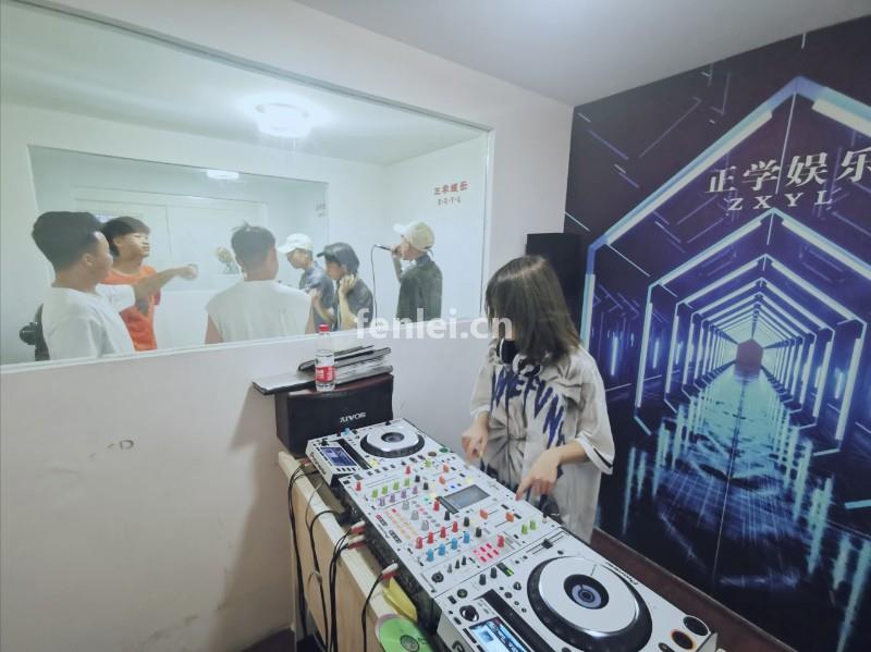 菏泽DJ学校选正学娱乐DJ打碟培训 专注DJ培训